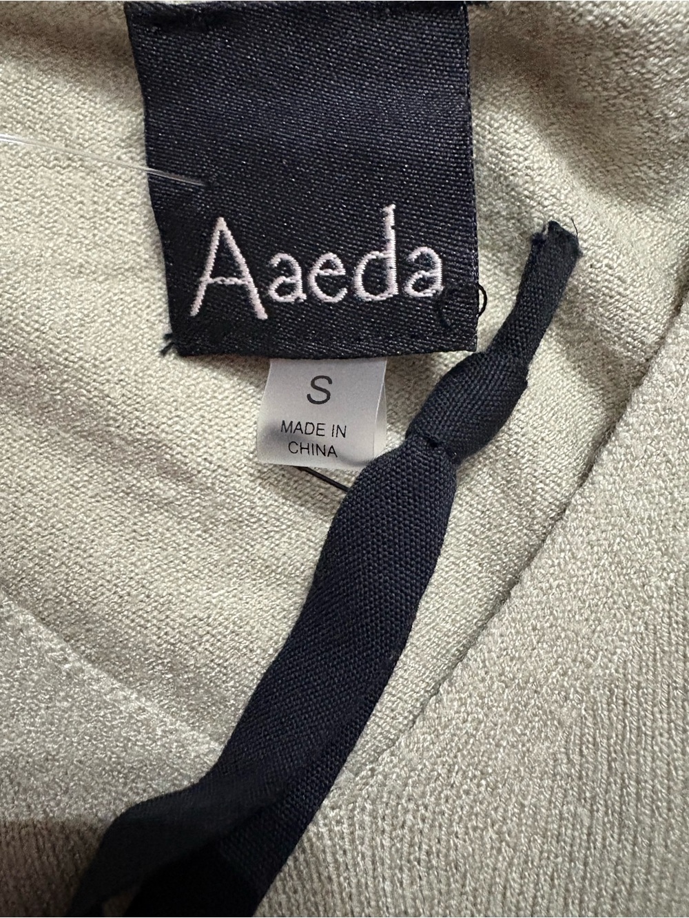 NWT- Aaeda Light Beige/Green Floral Embroidered Sweater Top - Picture 5 of 7